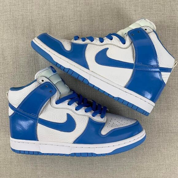2001 Nike Dunk High “UNC” 8M